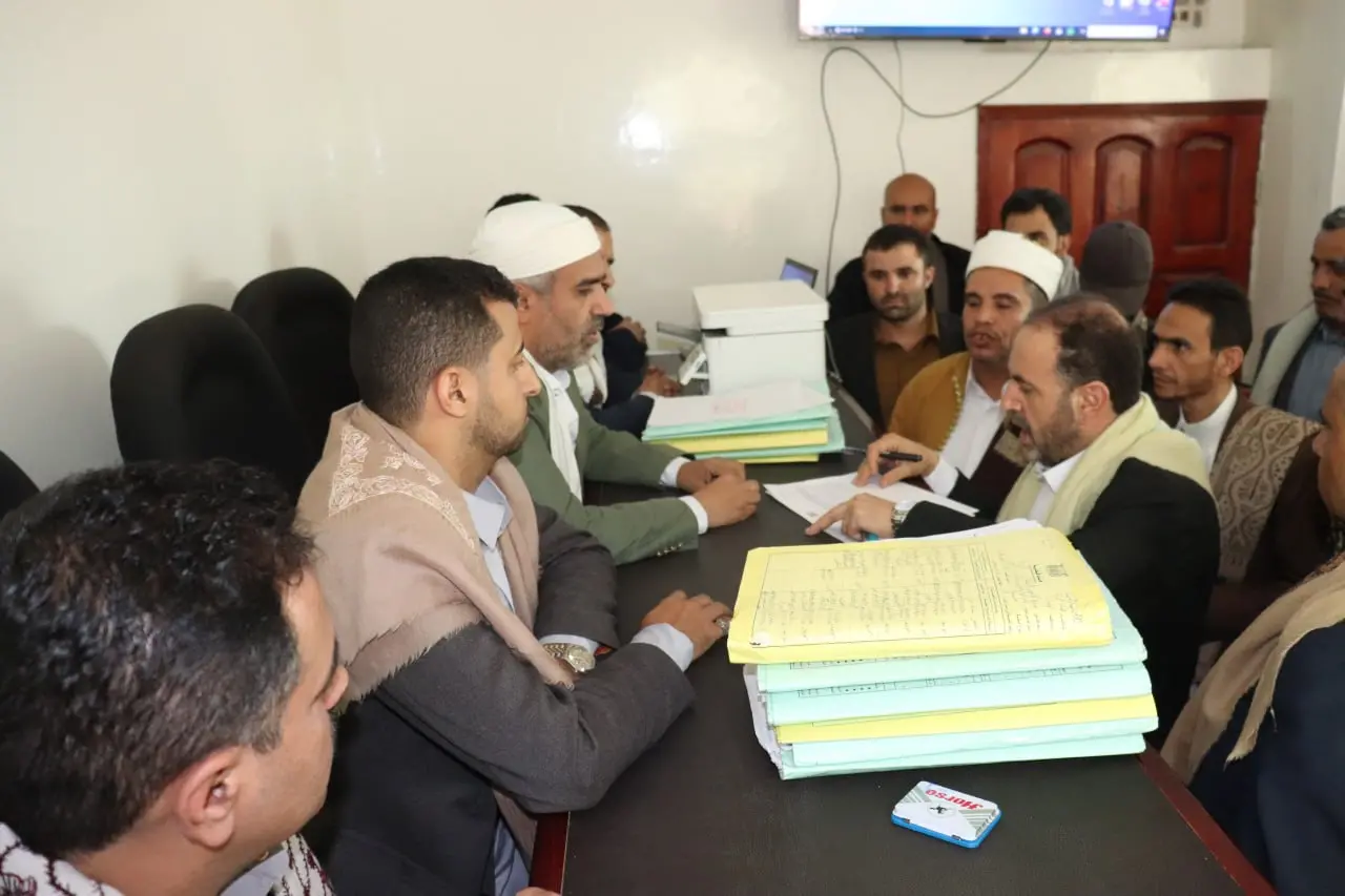 صورة أخبار *رئيس هيئة التفتيش القضائي يتفقد سير أداء المحاكم النوعية في أمانة العاصمة